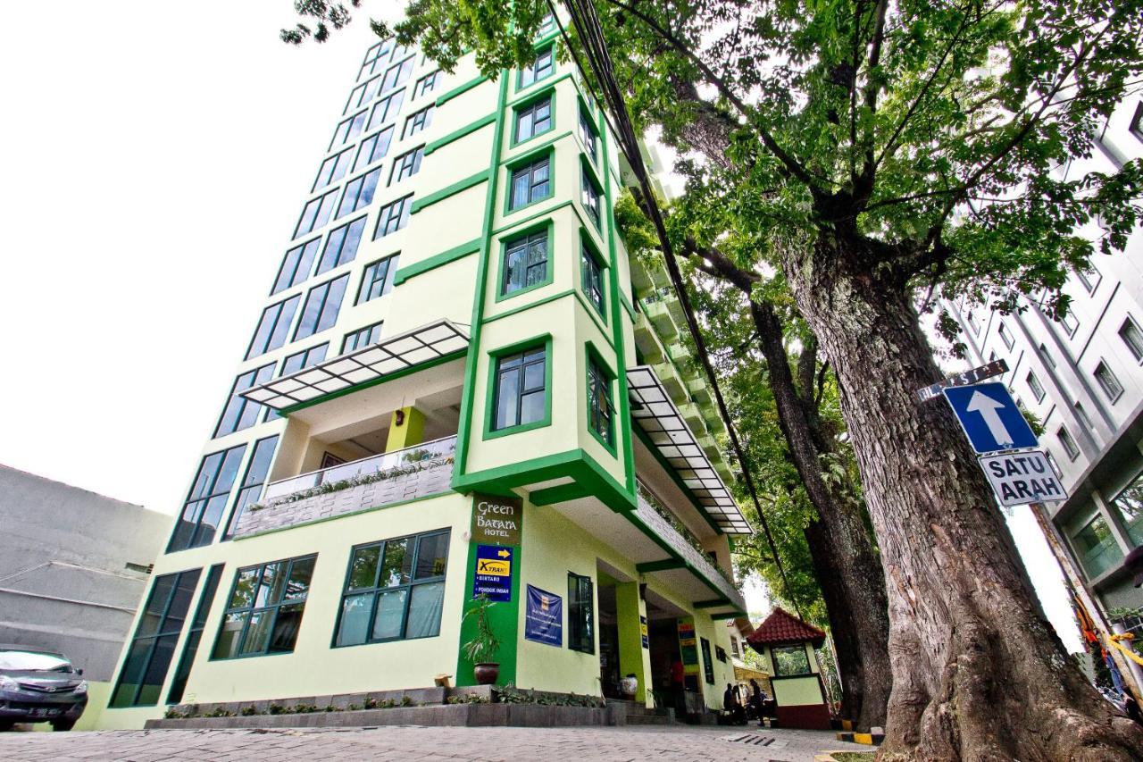 Green Batara Hotel Бандунг Экстерьер фото