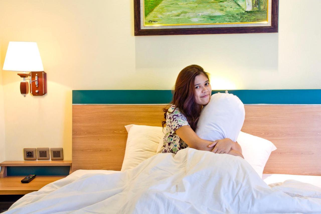 Green Batara Hotel Бандунг Экстерьер фото