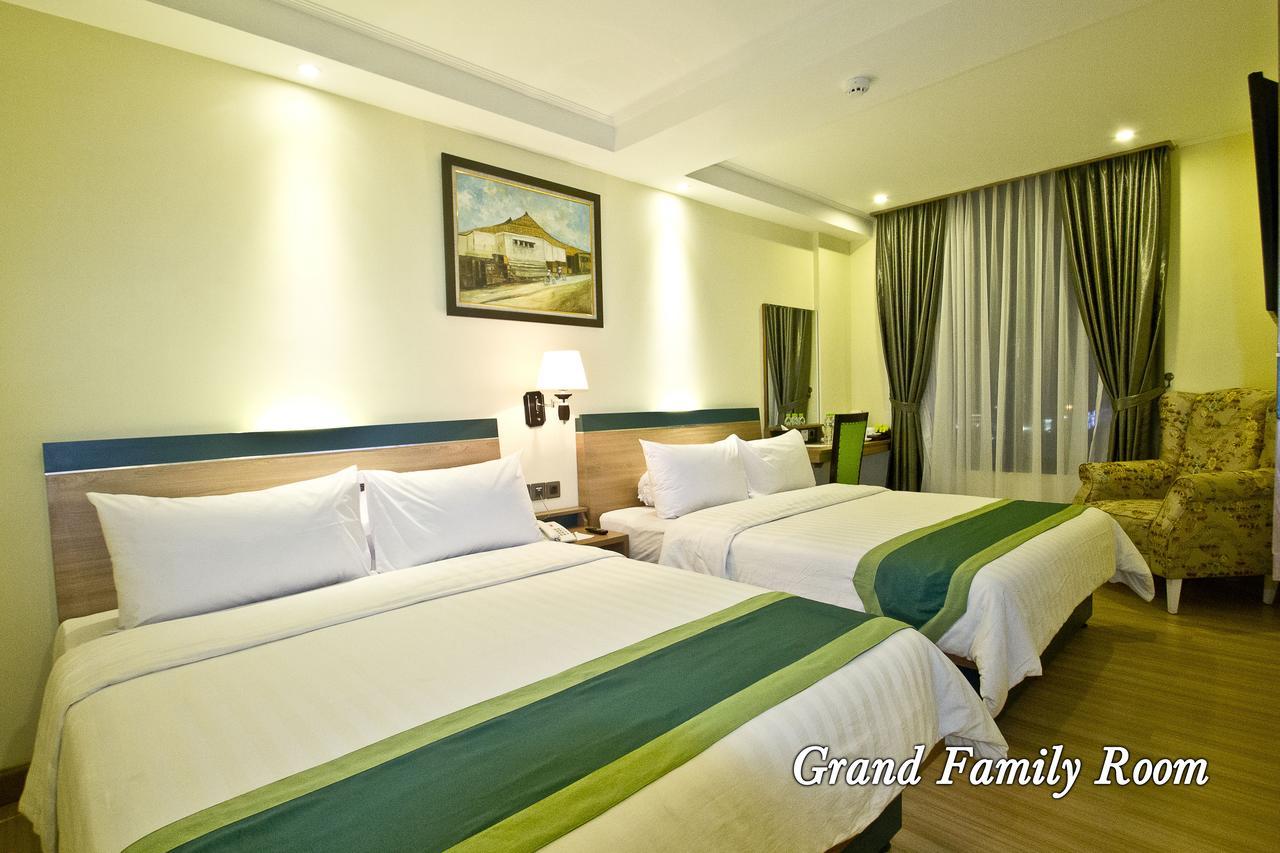 Green Batara Hotel Бандунг Экстерьер фото