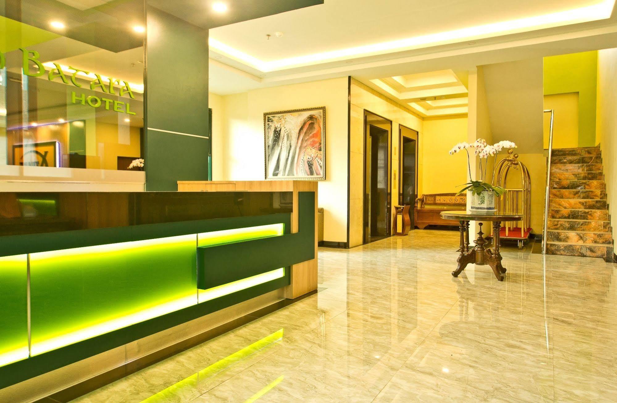 Green Batara Hotel Бандунг Экстерьер фото